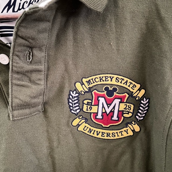 NWT DISNEY PARKS OFFICIAL MERCH MICKEY UNIVERSITY POLO SIZE LARGE - Picture 2 of 7